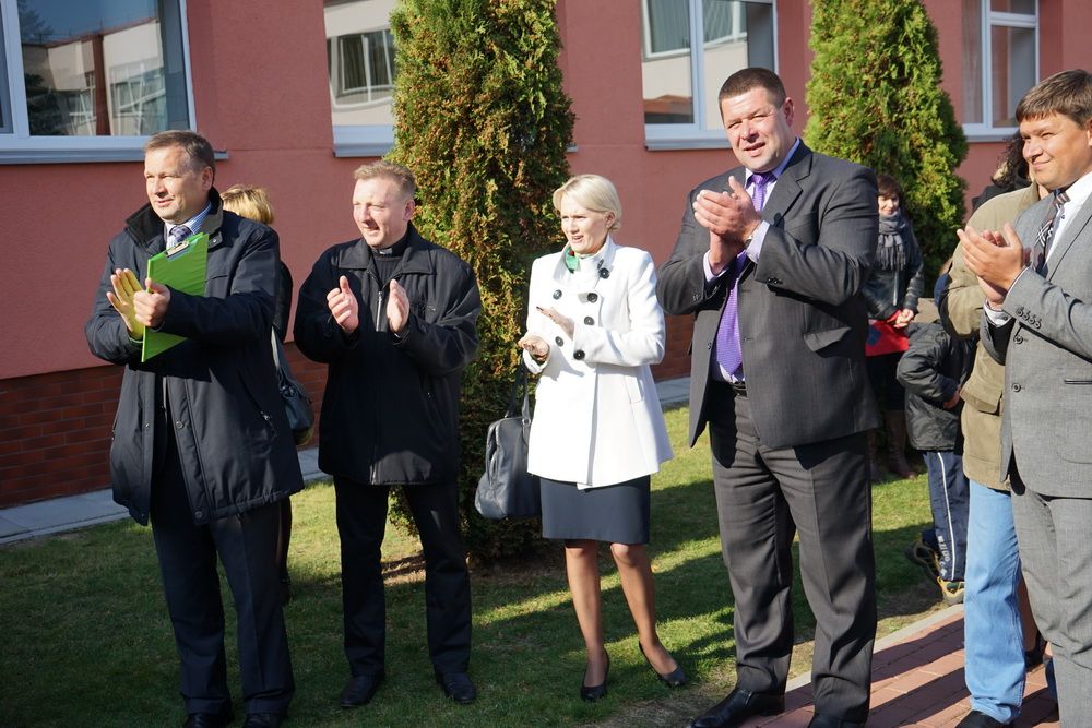 Butrimonių stadione įrengti nauji bėgimo takai, rūsyje – laisvalaikio vieta jaunimui