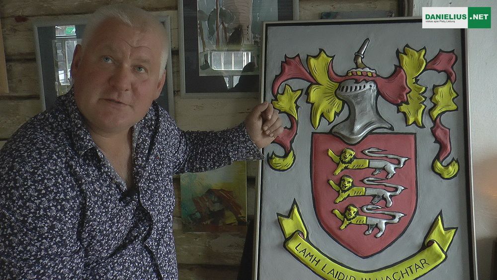 Darius Miliauskas “Dainos galerijoje” Butrimonyse pristatė airių herbą (video)