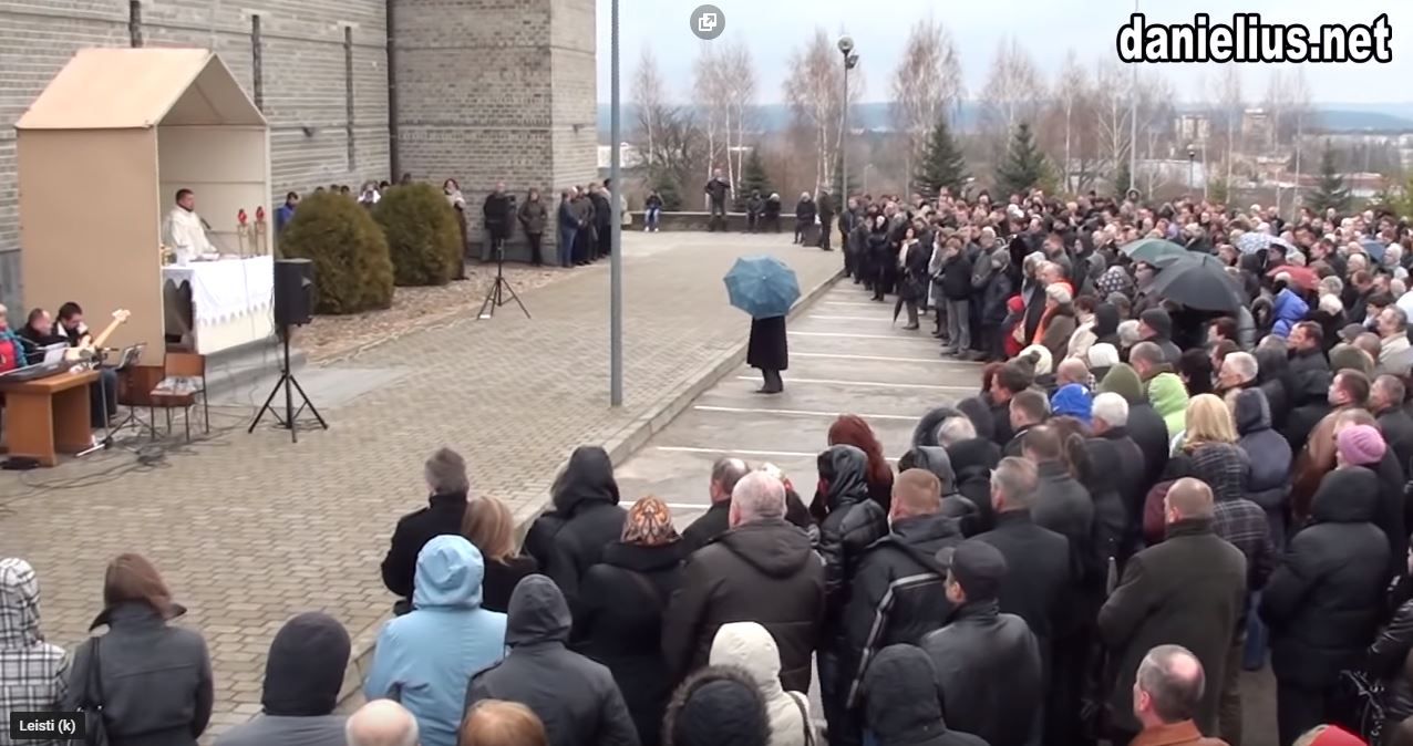Velykų mišios Alytaus Vidzgirio bažnyčioje (video+foto)