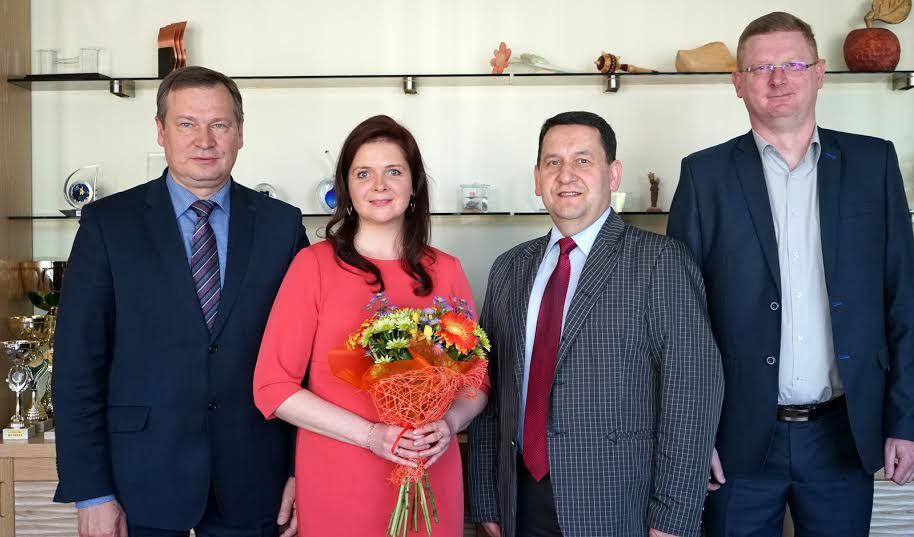 Matuizų “Verbena” ir jų “Buranovskije babuški” daina lietuviškai (video)