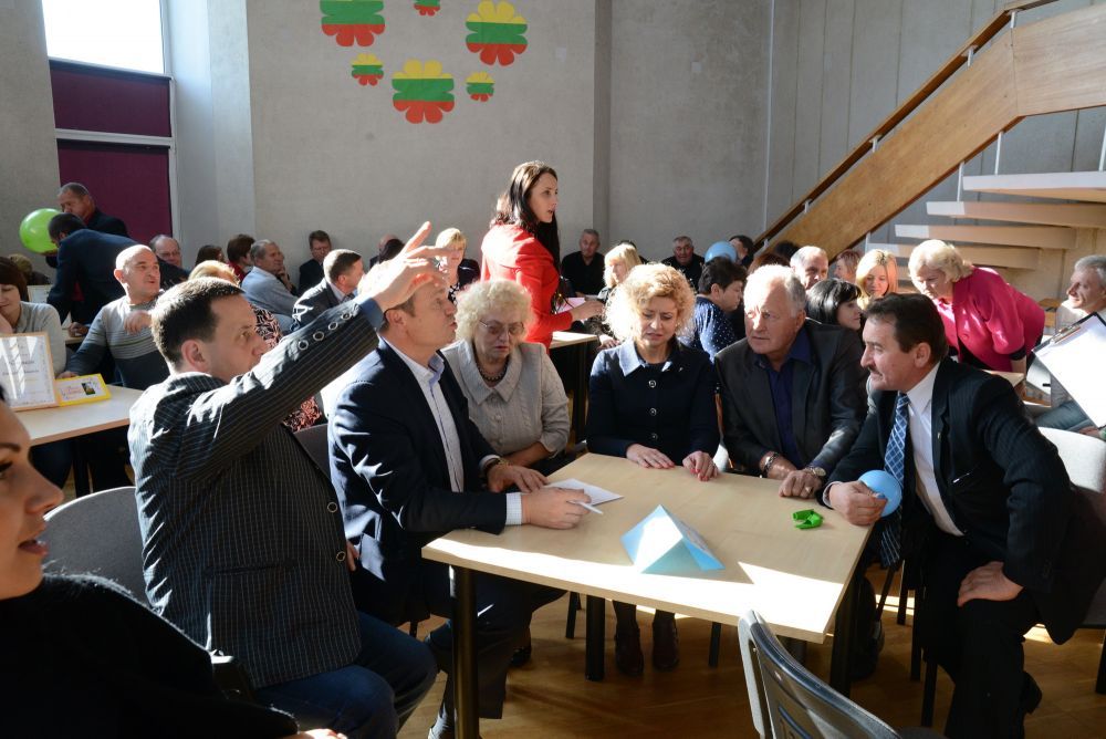 Dėkojame visiems aloviškiams likviduojant gaisro padarinius