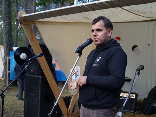 Poezijos vakarai lietuviškai ir dzūkiškai Varėnos krašte
