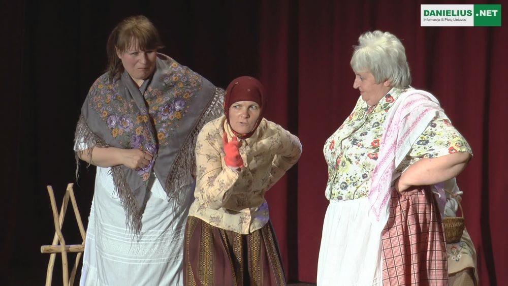 Matuizų teatras “Giraitė” apdovanotas “Aukso paukšte” (2 video)