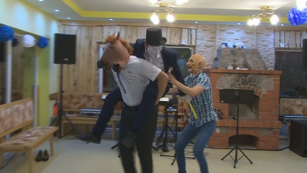 Grupė “Vizitas” ir jų linksmi žaidimai pobūviuose (video)