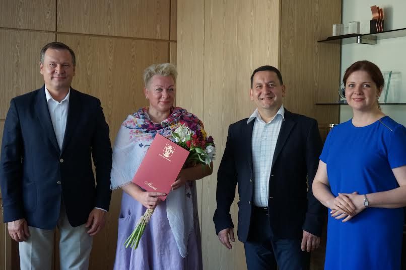Sveikiname Almą Purvinytę ir Gintautą Vėsą
