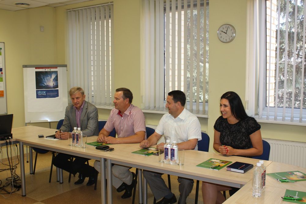 Alytaus rajone daugėja dirbančio jaunimo, mažėja ilgalaikių bedarbių nedarbas