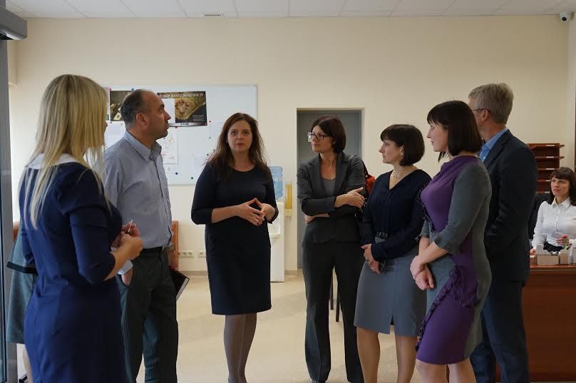 Varėnos rajono savivaldybės delegacija domėjosi vieno langelio principu Alytaus rajone