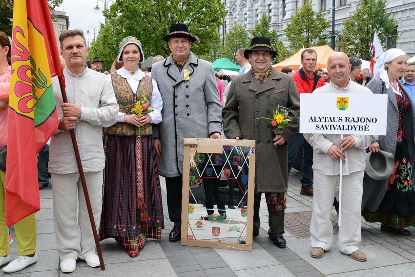 Alytaus rajono delegacija šauniai pasirodė sostinės mugėje “Derlius-2015” (foto, video)