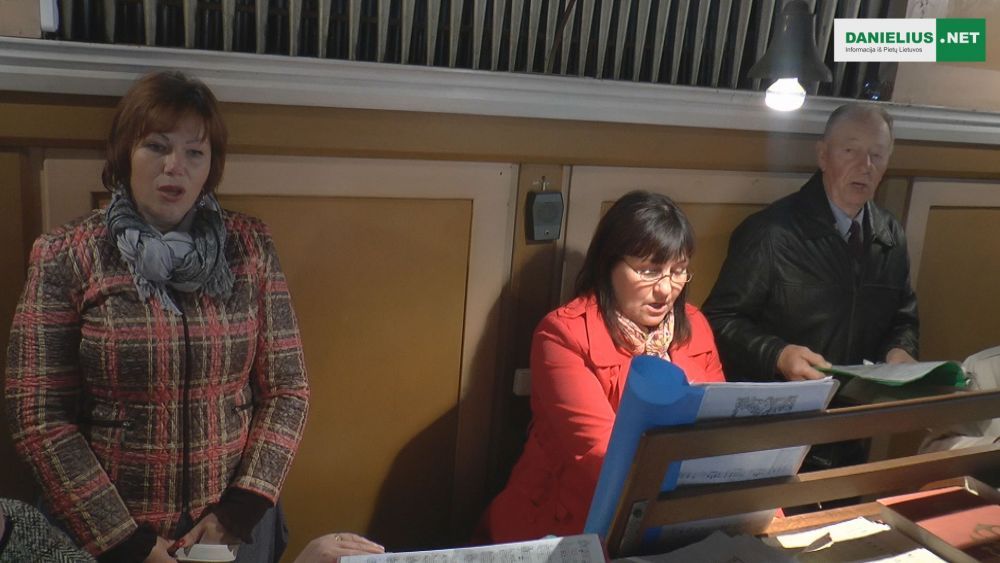 Butrimonių Išganytojo bažnyčios choras (video)