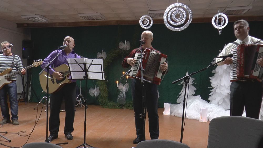 Alovėje skambėjo “Rudens melodijų” koncerto aidai (video)