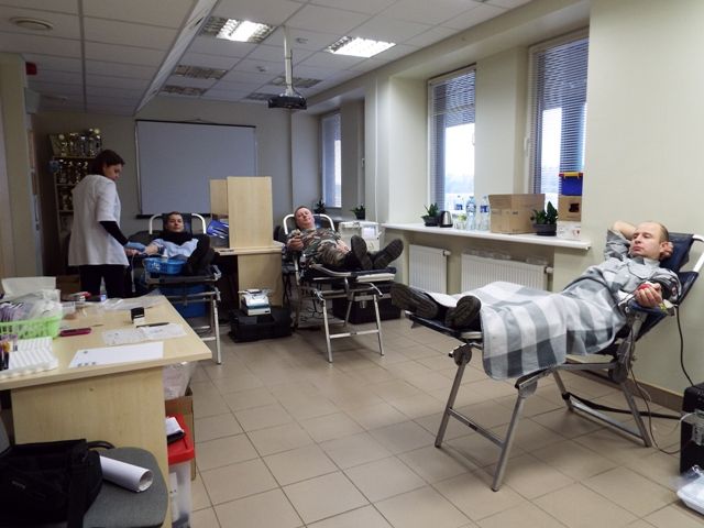 Kabelių užkardos pareigūnai dalyvavo kraujo donorystės akcijoje