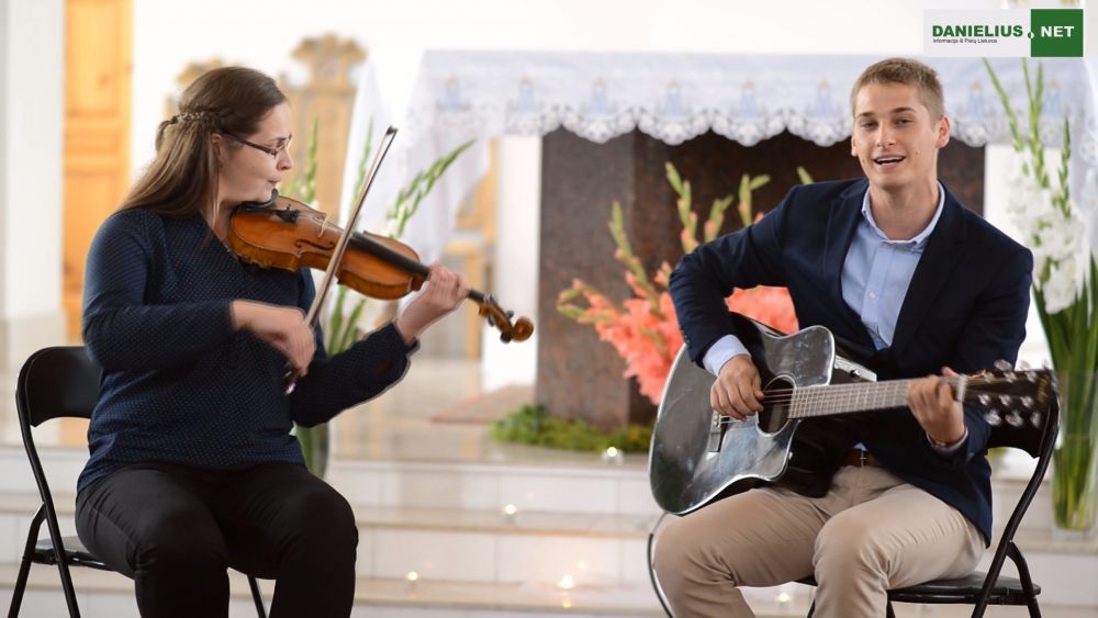 Interviu Simona Alksninytė ir Vytautas Sakalauskas – Kryžių koplyčios nuostabus muzikinis duetas (video)