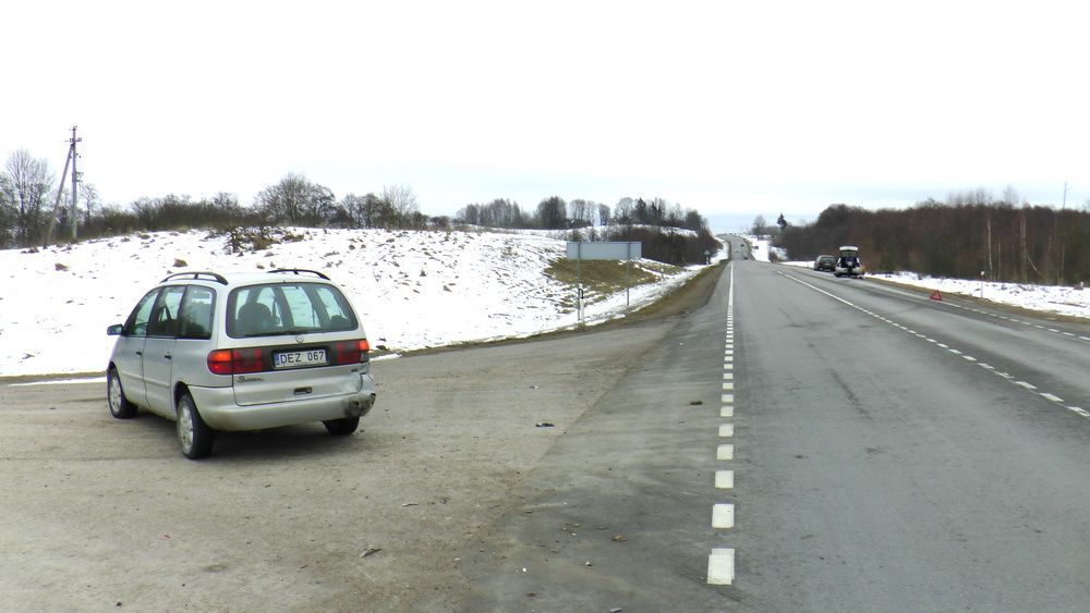 Prie Rodžios kryžkelių susidūrė trys lengvieji automobiliai (foto)