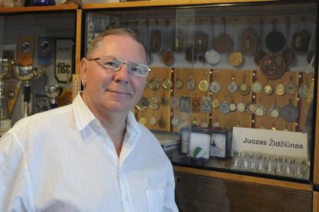 Juozas Židžiūnas sekmadienį Dauguose rengs senelio, tėčio ir anūko šaškių varžybas