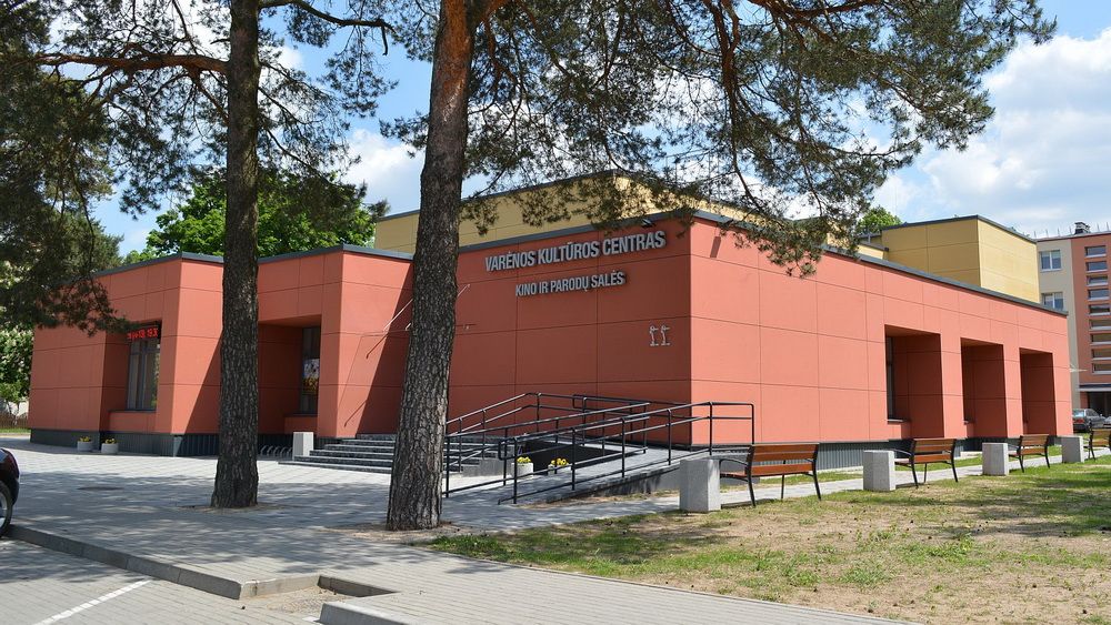 Varėnos kino salė – traukos centras!