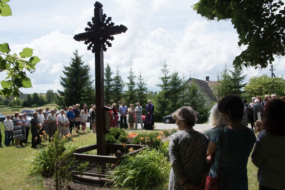 Saulėtas ir nuoširdus Vankiškių kaimo žmonių susitikimas