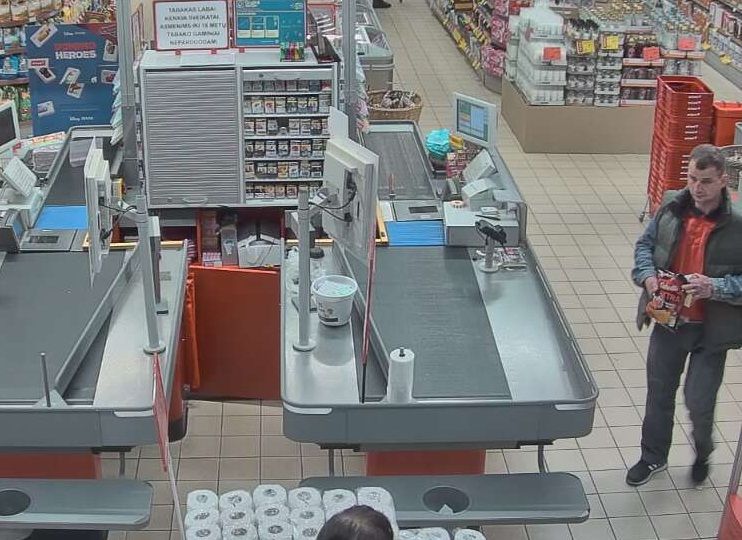 Alytaus Pulko gtv.prekybos centre vyriškis neatsiskaitė už prekes