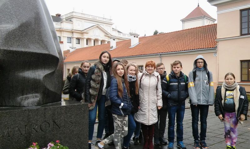Daugų ir Alovės mokiniai Kaune minėjo Maironio dieną