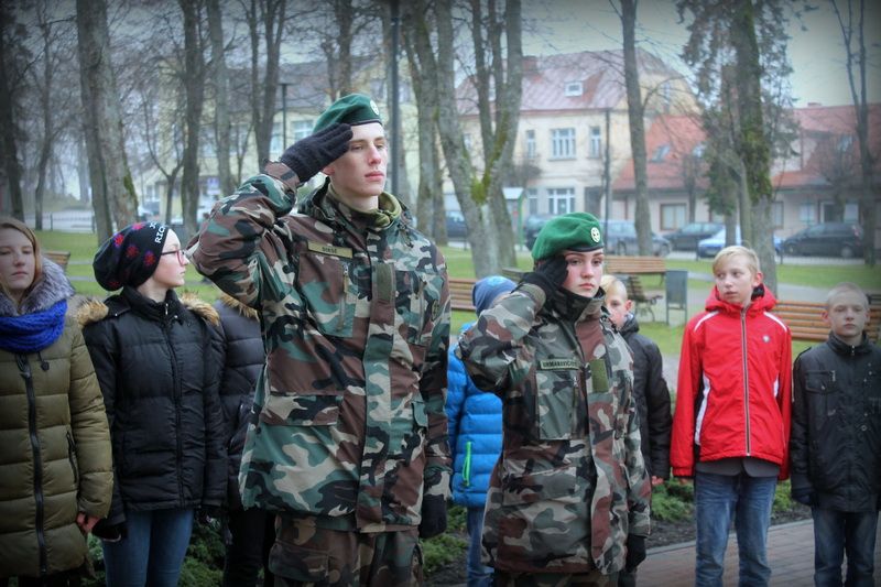 Lietuvos kariuomenės 99-osios metinės Daugų Vlado Mirono gimnazijoje