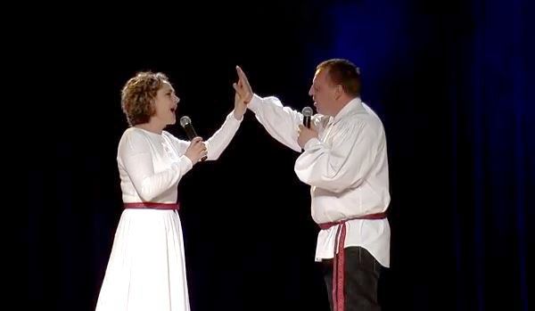 Į Lietuvos nepriklausomybės šimtmetį su gražiomis dainomis: dainuoja Ilona ir Marius (video)