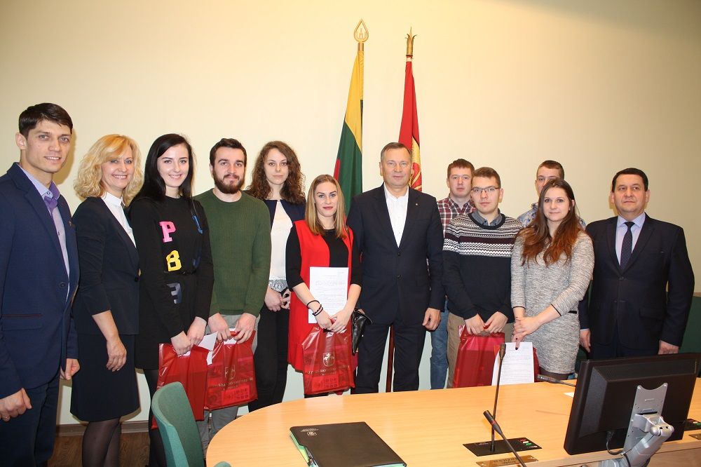 Pagerbti geriausi Alytaus rajono studentai