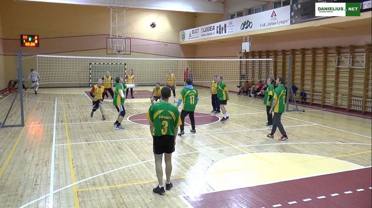 Alytaus rajono kalėdiniame tinklinio 30+ turnyre nugalėjo Butrimonių komanda (video)