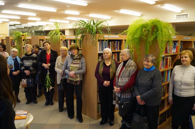 Aldonos Žydelienės rankdarbių parodos atidarymas Varėnoje