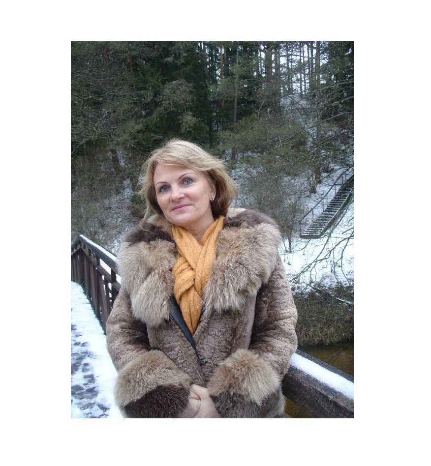 Irena Čeplikienė Matuizų kultūros centro direktorė. 2010 m. “Sidabrinės birės” laureatė