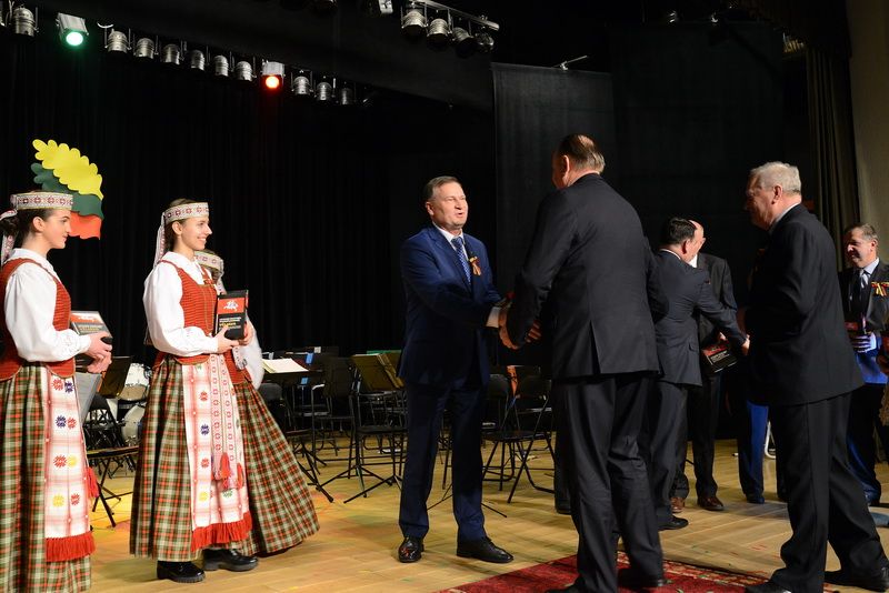 Lietuvą su 100-uoju gimtadieniu pasveikino Alytaus rajonas