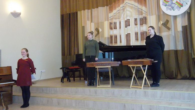 Alytaus r. meno ir sporto mokykloje  vyko popietė  “Muzikinė dovana, Tau Lietuva!”
