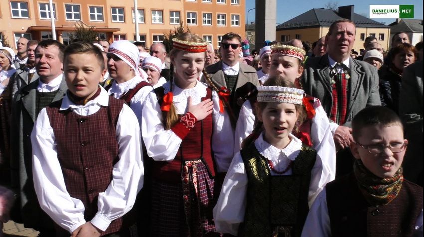 Šventė Lazdijuose „Vardan tos“ (video)