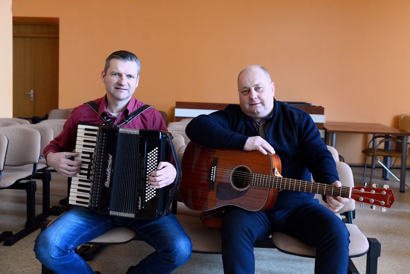 Dainuoja Arūnas Laukaitis ir Dainius Juozapavičius (video)
