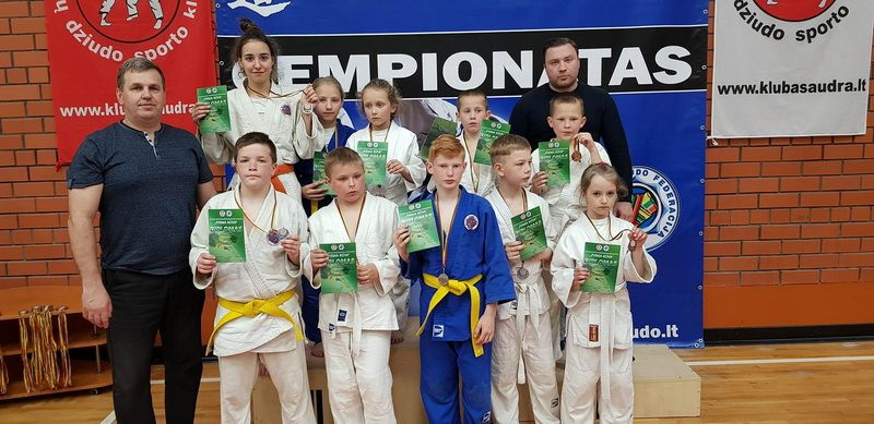 Šakiuose vyko Lietuvos pradedančiųjų dziudo čempionatas PIRMA KOVA