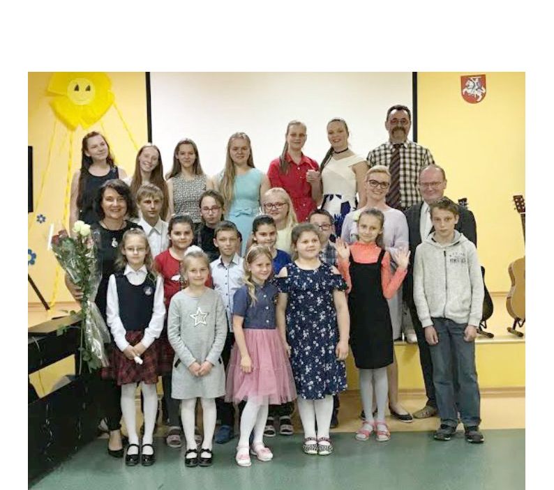 Muzikos performansas Miroslave (foto)