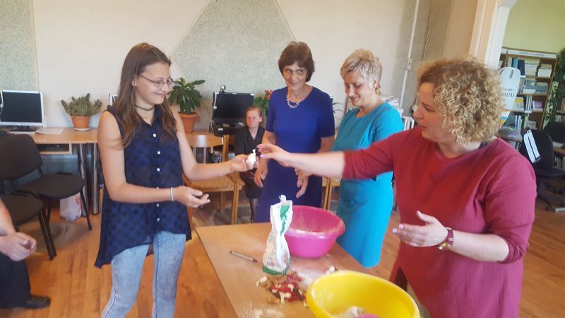 Santaikoje vakaras, skirtas tėčių-vyrų dienai paminėti „Tarytum ąžuolas stiprus esi“  (foto)