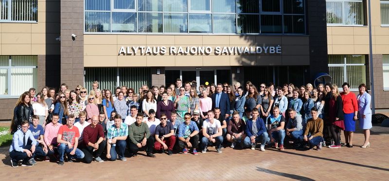 Alytaus rajone 7 abiturientų šimtukai