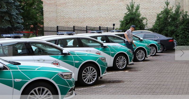 Alytaus apskrityje patruliuos du nauji “Opel” policijos automobiliai