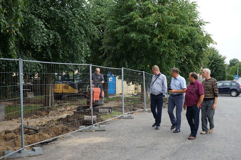 Butrimonyse prasidėjo aikštės rekonstrukcija