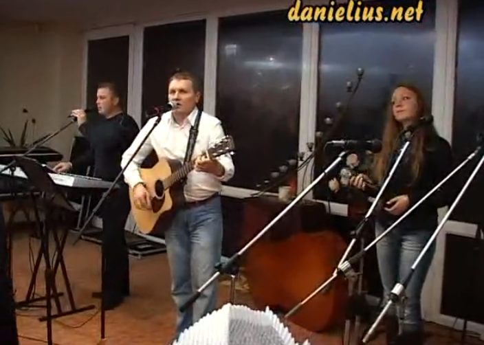 Prisiminkime: 2009 metų vestuvių muzikantų vakaronė Dauguose (video)