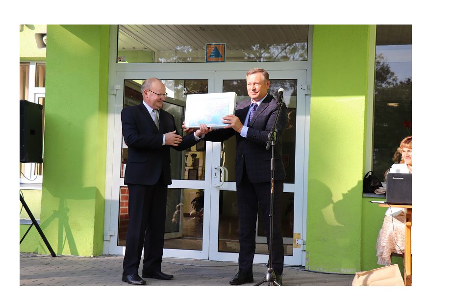 Mokslo metai Alytaus rajone prasidėjo su naujovėmis ir linkėjimais