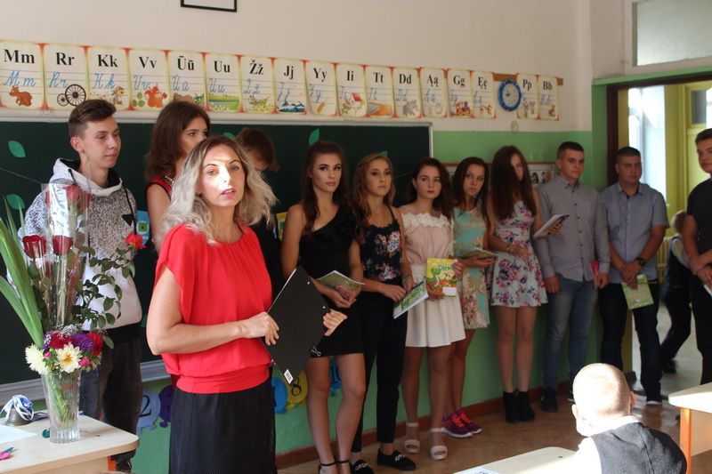 Mokslo metų pradžios šventė Pivašiūnų gimnazijoje (foto)