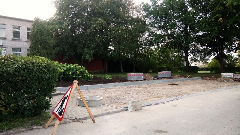 Butrimonių gatvėse – nauji šaligatviai, apšvietimas, automobilių aikštelė