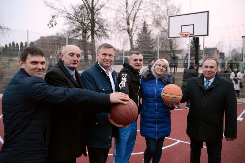 Talokių bendruomenės 10-ies metų proga sporto aikštelės atidarymas ir grupės “Nerija” koncertas (foto+video)