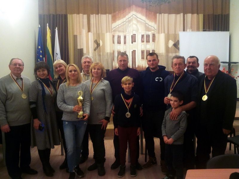 Šaškių varžybomis prasidėjo antrosios Daugų seniūnijos sporto žaidynės