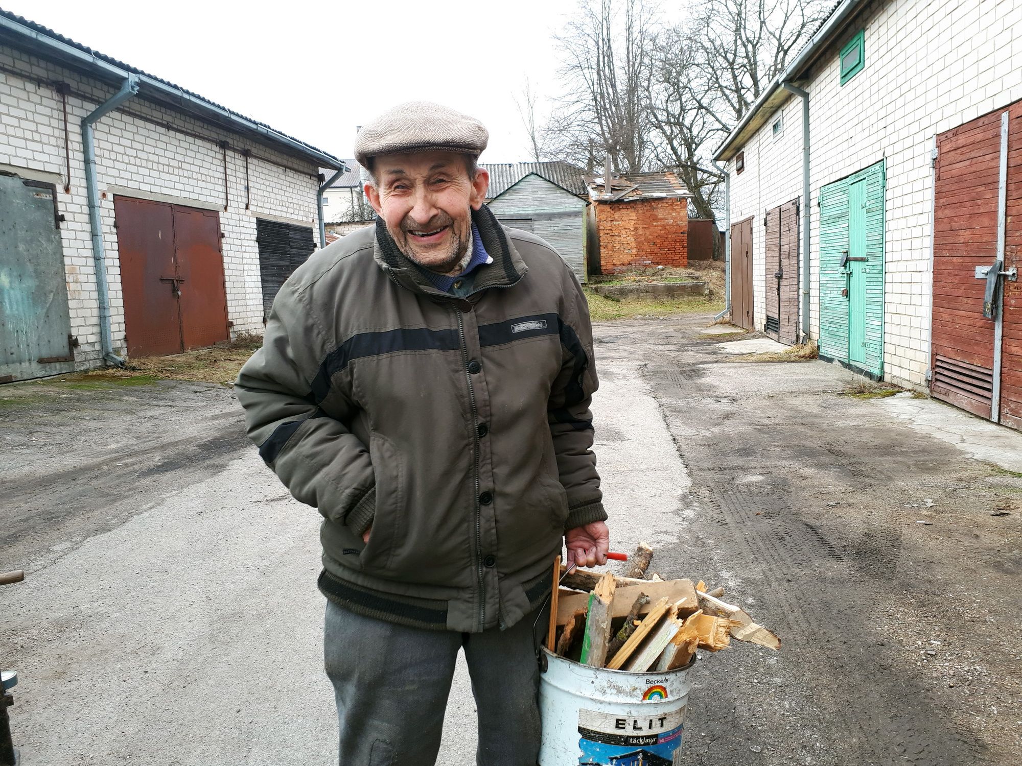 Smagu būdavo sutikti daugiškį kaimyną Joną Ridzvanavičių (video)