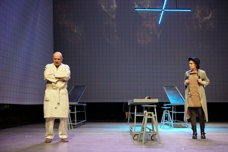 Kovo 26-ąją žiūrovams – premjera, teatro geriausiems – „Teatrakmeniai“