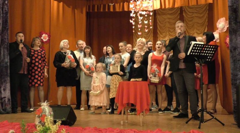 Šį penktadienį Vankiškiai kviečia visus į koncertą “Tau, mano mama, gražiausi pavasario žiedai” (video)