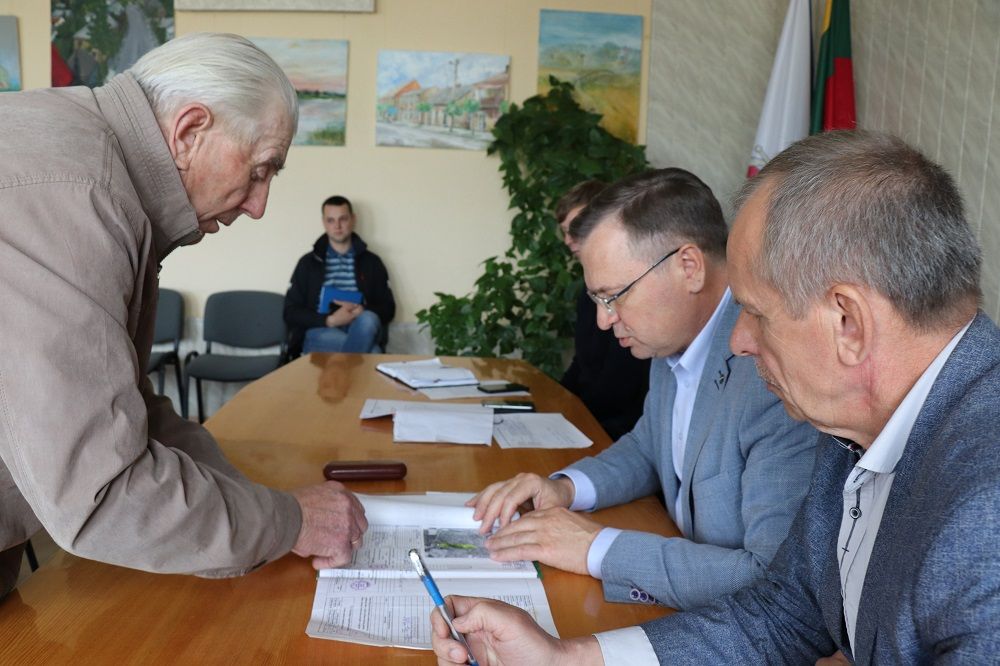 Simno seniūnijos gyventojai merui turėjo daug klausimų