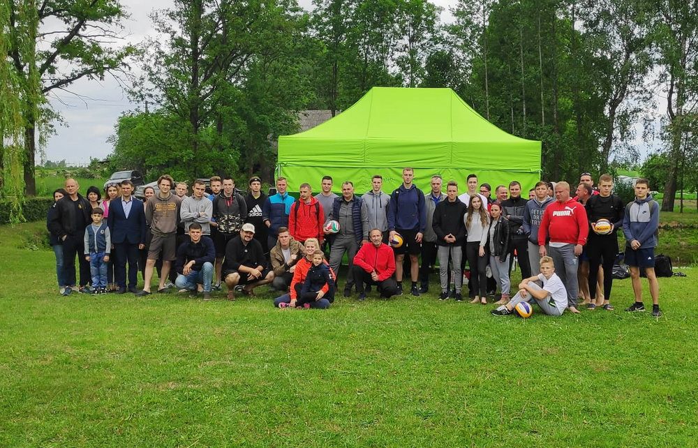 Užubalių vasaros atidaryme – tinklinio varžybos 4×4