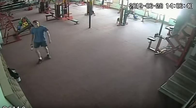 Policija prašo pagalbos atpažįstant vaizdo kameromis užfiksuotą vyrą (video)